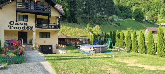 Casa Teodor Rucăr Casă de oaspeți