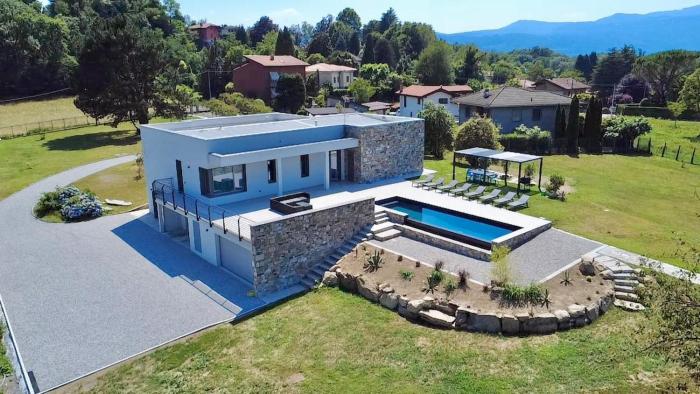 Design Villa with Pool - Lake Maggiore