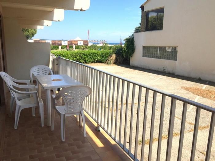 Appartement 4 Personnes, Proche Plage avec Parking - FR-1-837-39