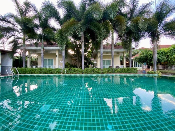 Ruen Maihom Riverside Cottage