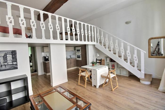 Artist apartment in Le Marais