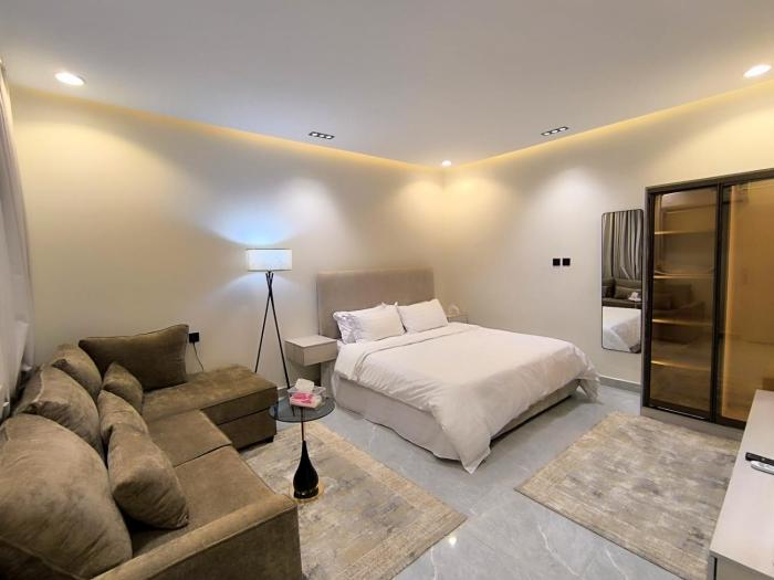 a 6 استيديو راقي في ملقا