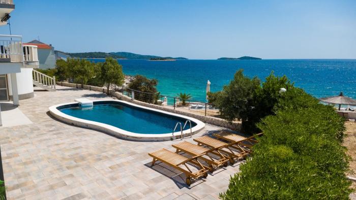 Family-friendly apartments with swimming pool Zecevo Rtic, Rogoznica - 8366