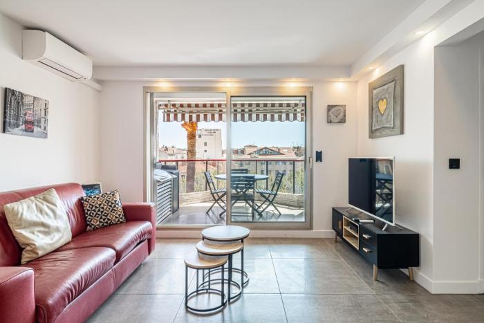 LÉTOILE DOR avec terrasse au centre de Cannes