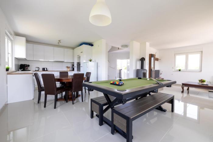 Three-Bedroom Holiday Home Vida with Private Pool