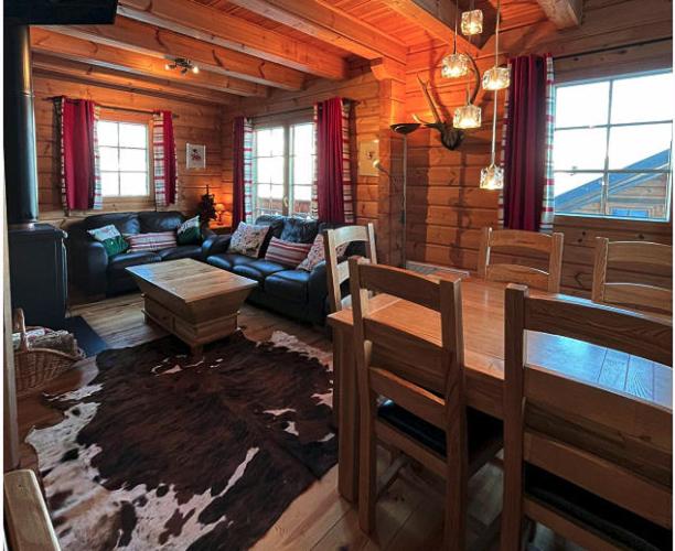 Chalet de Sophie sur piste ski aux pieds