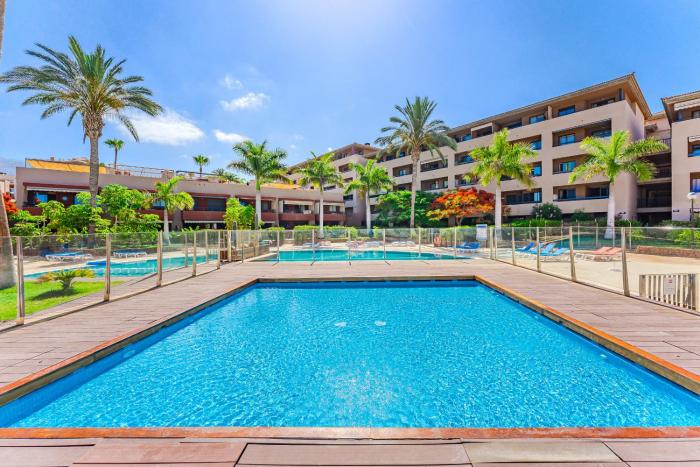 Sea View Family Apartment Heated Pool