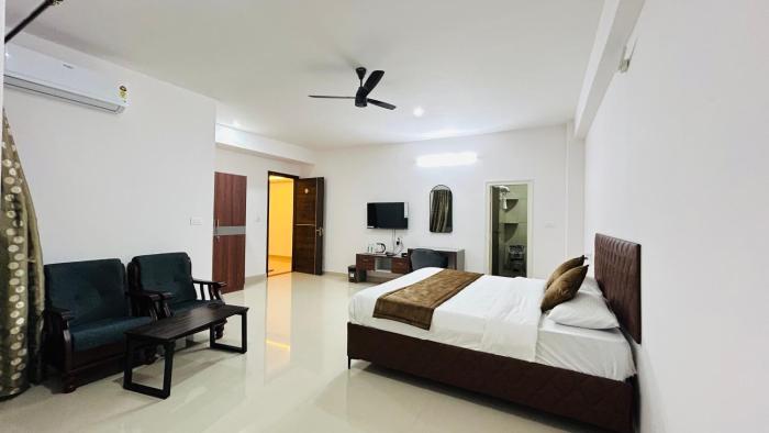 Queens Suite Rooms