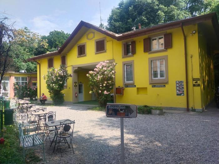 New Generation Hostel Como Lake