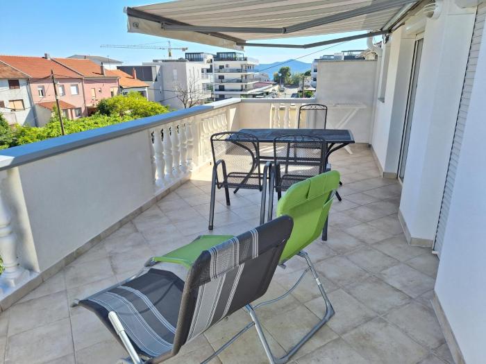 Perica apartment and Perica room with separate entrance