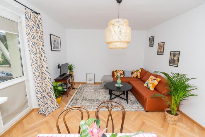 ArtBase - cozy and close to everywhere