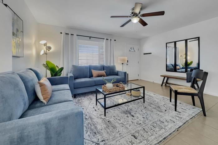 3 Mi to Old Town Scottsdale Home with Patio!