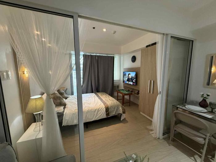 AZURE BICUTAN POSITANO Tower