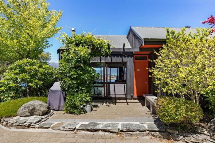 Kōwhai Corner Room at Goldfield Heights