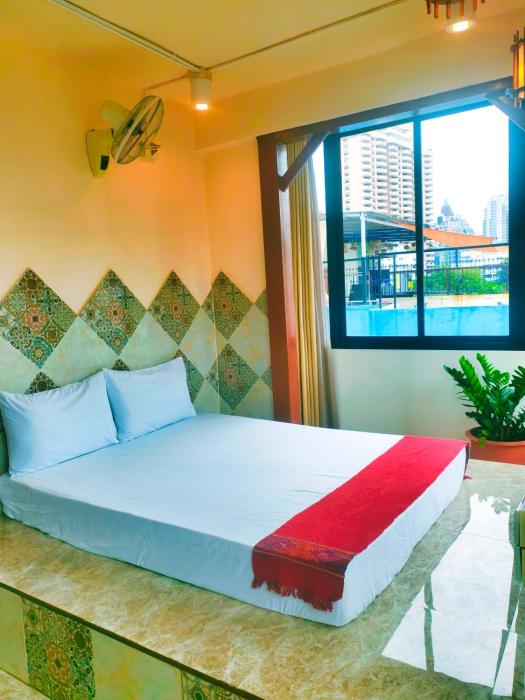 Sky bedroom with a smooth life view