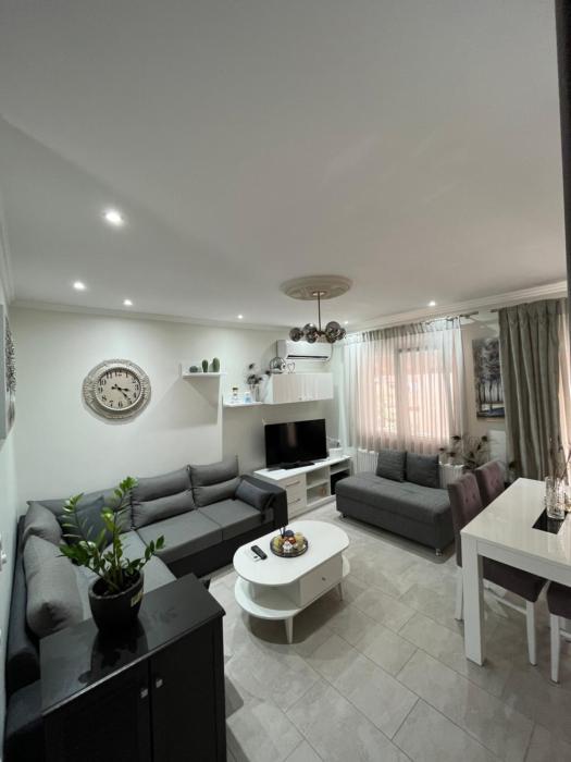 Nikos Apartament