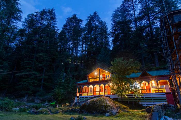 Alternate Escape Hostel by Hiraeth