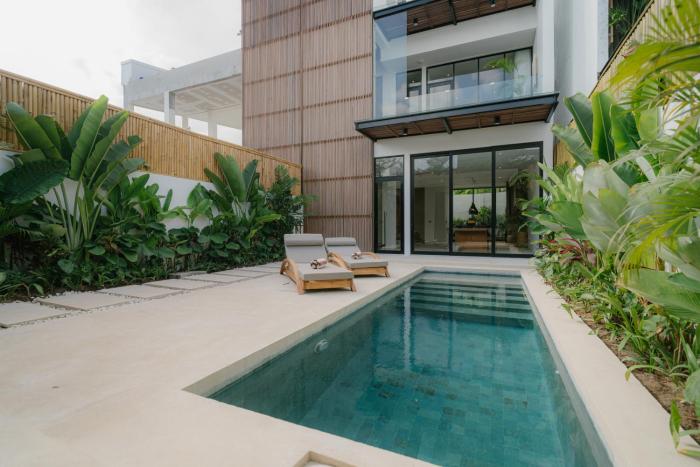 Modern 3BR Private Pool Villa 5-min Beach