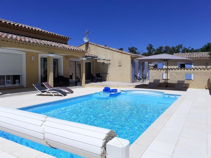 Authentique mas avec piscine en Provence