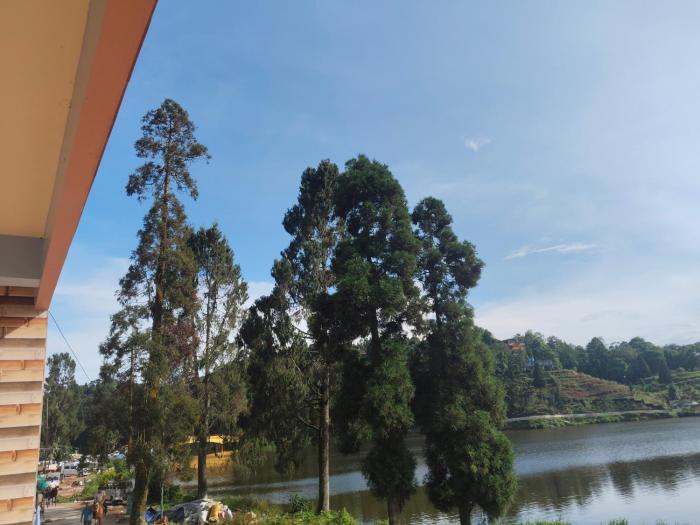 Lake View Homestay