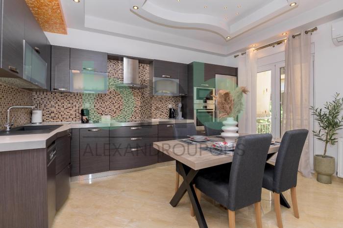 Premium 2 BR Apartment