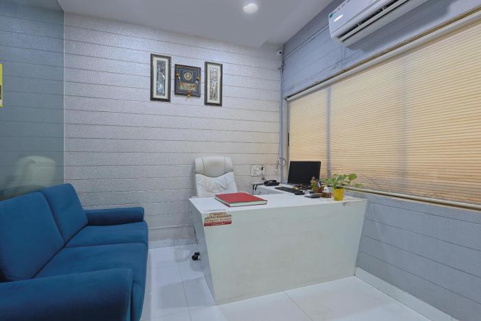 Hotel Shiv Vatika, Vesu, Surat