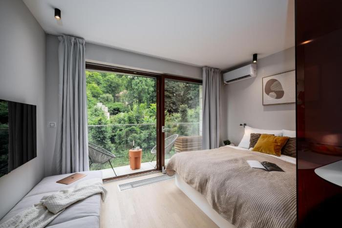 Prague Days - Studio with Balcony and Garage Parking in Smíchov