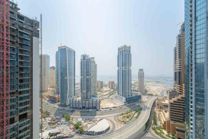 Marina Tower - Stunning 1BHK with Marina View by Elegant Escapes