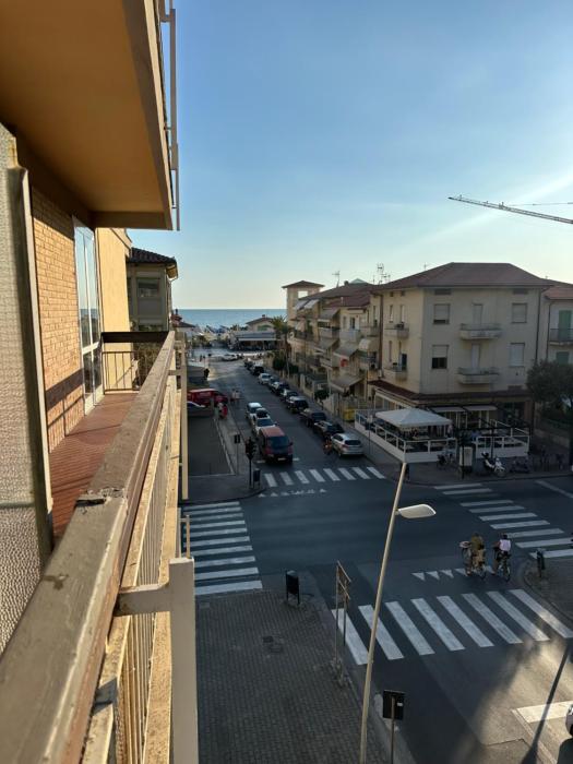 2 bedroom apartment 50 m from the sea