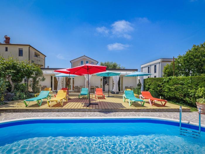 Apartment Nika-8 by Interhome