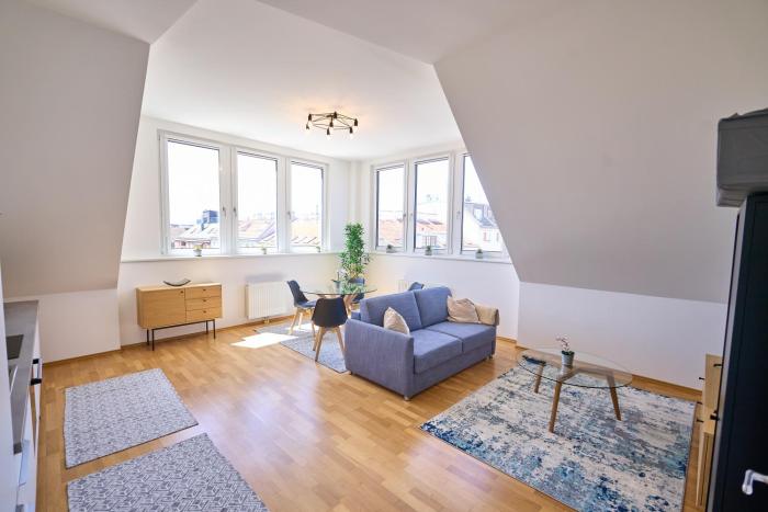 Klimatisiertes Dachgeschoss Metro Nähe