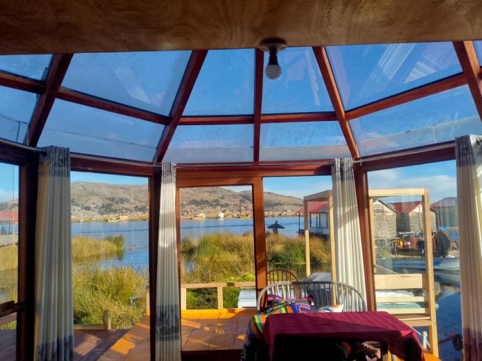 Uros Titicaca coila lodge