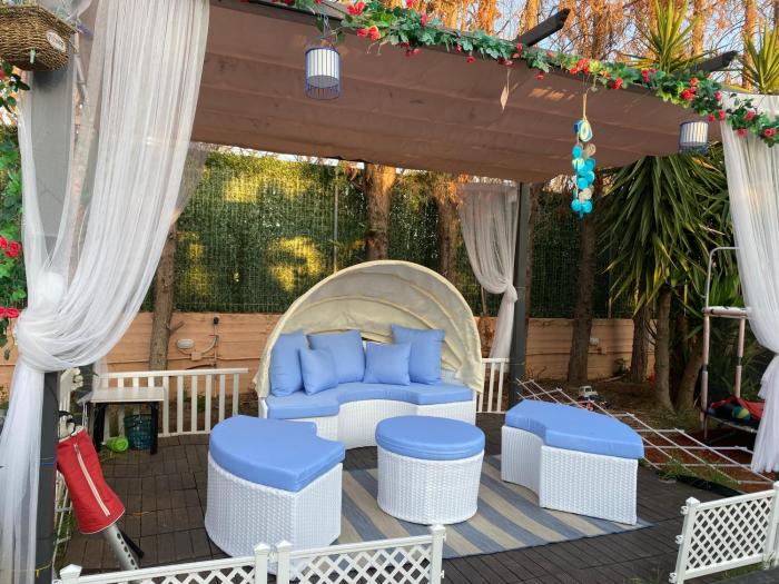 Versailles One Villa one-story suite