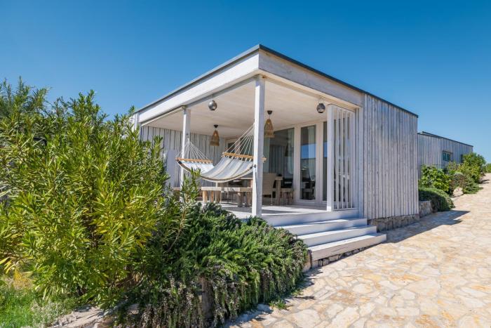 BUQEZ ECO RESORT - Beach Villa 37 and 40