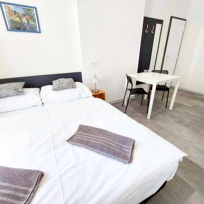 Letní pokoj na Pražské Letné H5