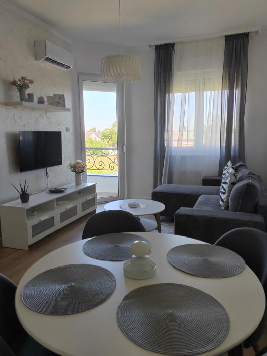 Apartman Lola Palić II