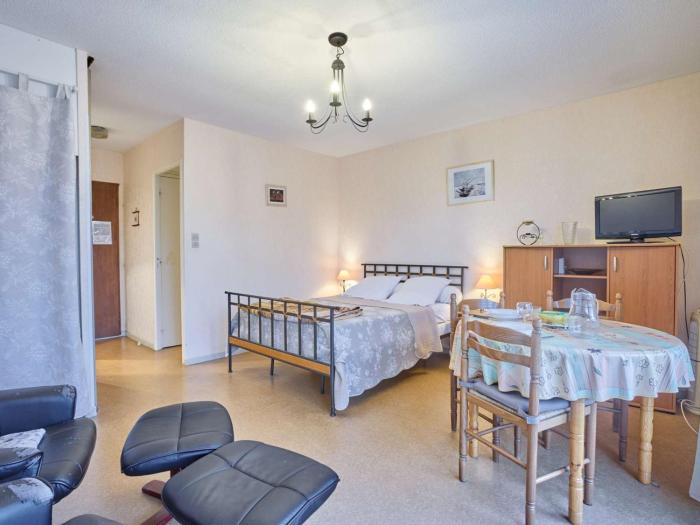 Studio T1 Sud, Balcon, Animaux Bienvenus, WIFI Inclus - 2 Pers. - FR-1-841-40