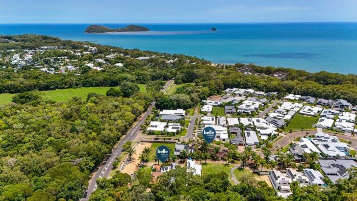 Belle Escapes Pura Palm Cove - Two luxury Balinese villas