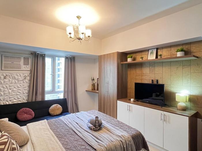 Stylish Condo inside IT Park