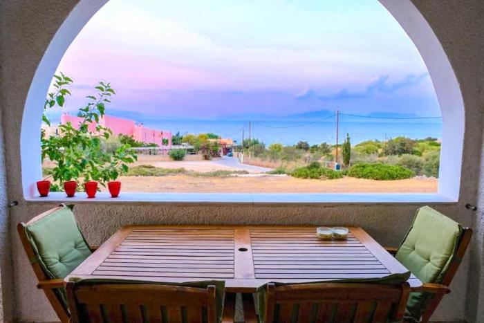 Spacious holiday house with seaview and garden