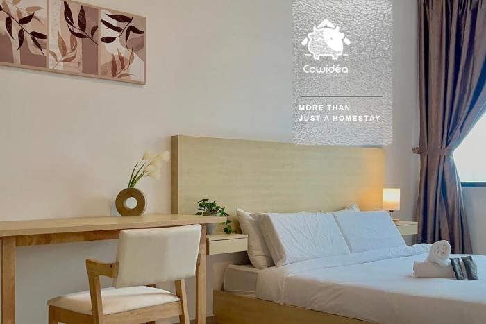 Optimus Medini -- Legoland & SG view & WIFI #3BR2B #5 pax by Cowidea