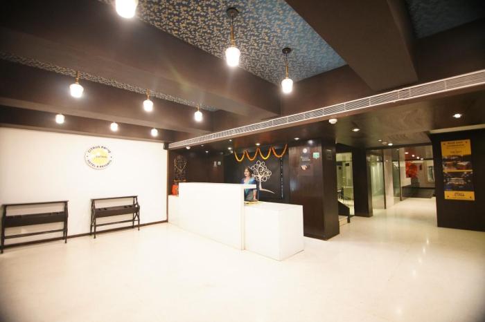 Hotel The Golden Oak Central by Citrus Prime