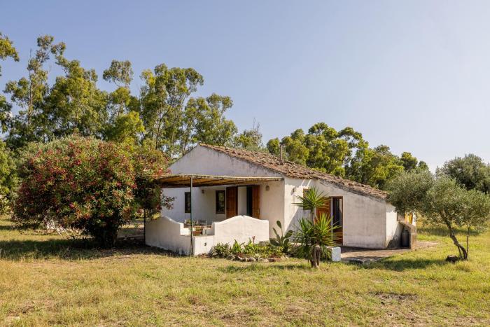 Cottage surrounded by Nature near the Sea - Cefalù