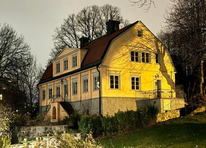 Lilla Frösunda Herrgård Guest Suite Upstairs