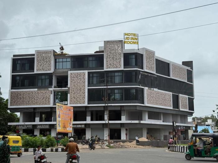 Hotel JD Inn Petlad