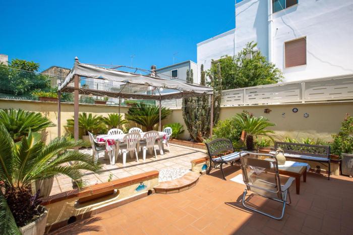 Nonna Tora by BarbarHouse