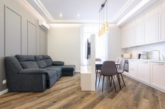 Petrovdom Apartments 6-63 in RC Zhemchuzhyna 38, Zhylianska 68