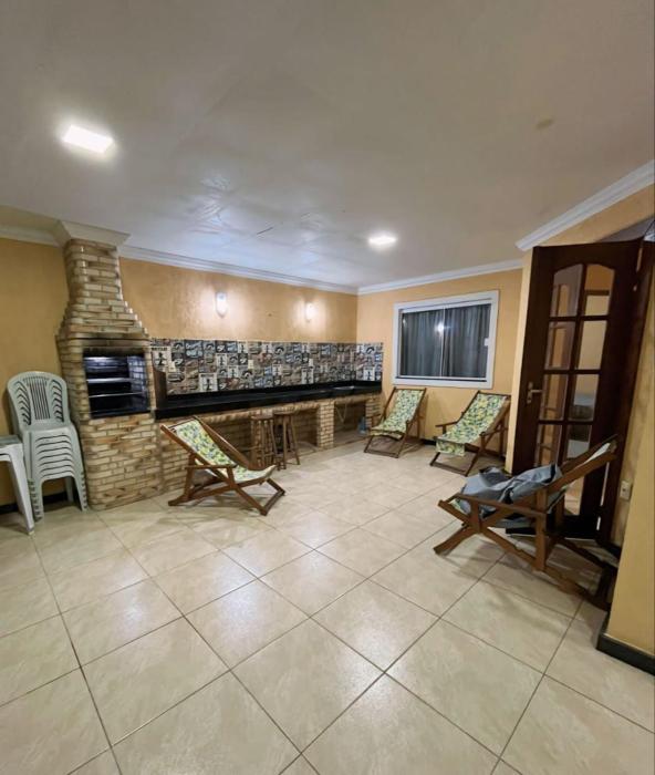 Casa Completa com Sinuca e Churrasqueira