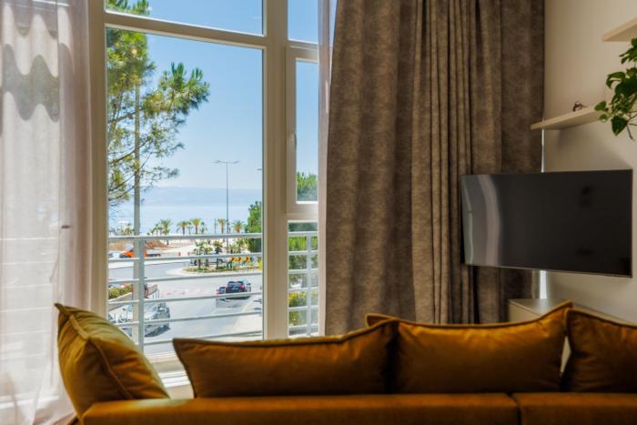 Sea Cave - Best4Stay