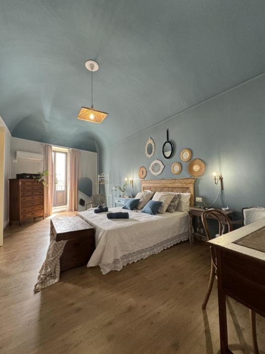 Lo Sguardo DellEtna - Etna View